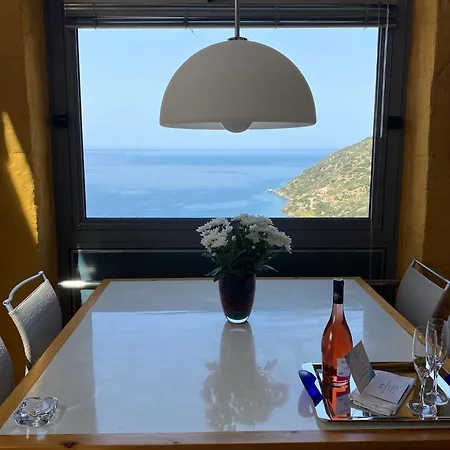 Seafront Ravdoucha Epavlis Athina - Pool, Gym, Sauna, Private Parking, Wifi * Ravdhoúkha