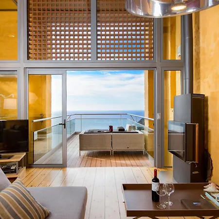 Seafront Ravdoucha Epavlis Athina - Pool, Gym, Sauna, Private Parking, Wifi Villa *