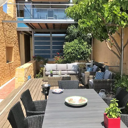Seafront Ravdoucha Epavlis Athina - Pool, Gym, Sauna, Private Parking, Wifi Ravdhoúkha