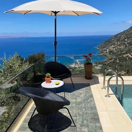 Villa Seafront Ravdoucha Epavlis Athina - Pool, Gym, Sauna, Private Parking, Wifi *