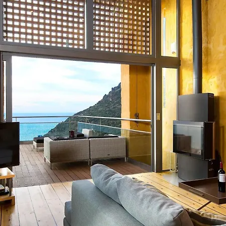 Villa Seafront Ravdoucha Epavlis Athina - Pool, Gym, Sauna, Private Parking, Wifi *